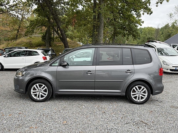 Volkswagen Touran 5 of 24