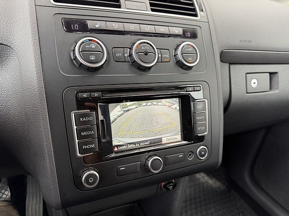 Volkswagen Touran 24 of 24