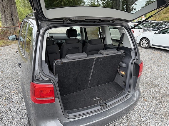 Volkswagen Touran 20 of 24