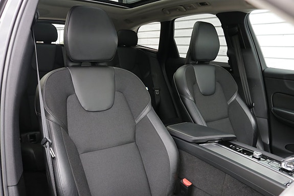 Volvo XC60 26 of 28