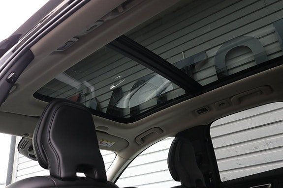 Volvo XC60 9 of 28