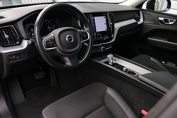 Volvo XC60 7 of 28