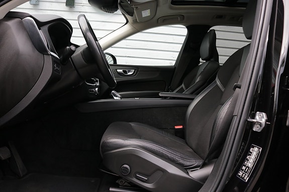 Volvo XC60 6 of 28