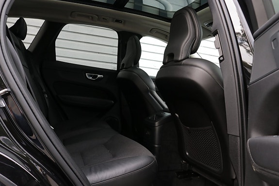 Volvo XC60 24 of 28