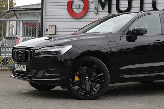 Volvo XC60 2 of 28