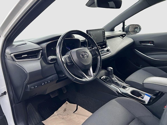 Toyota Corolla 9 of 17