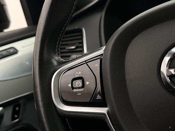 Volvo XC90 23 of 30