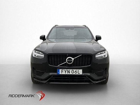 Volvo XC90 2 of 30