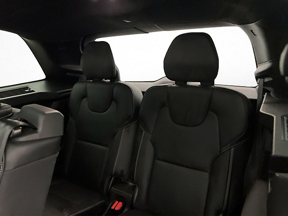 Volvo XC90 20 of 30
