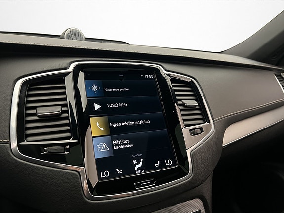 Volvo XC90 25 of 30