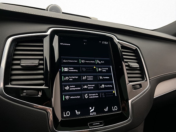 Volvo XC90 29 of 30