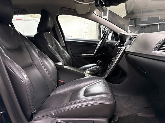 Volvo V60 18 of 19