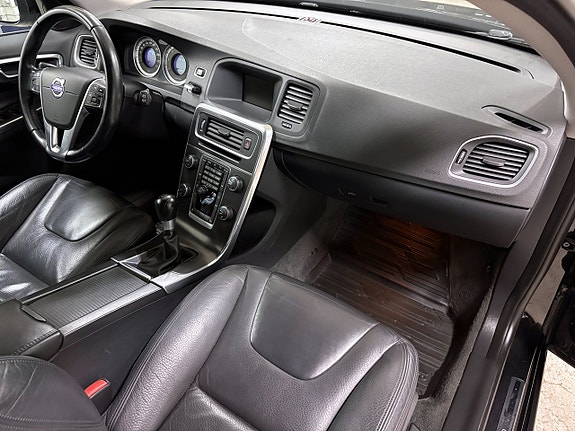 Volvo V60 19 of 19