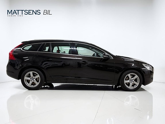 Volvo V60 17 of 19