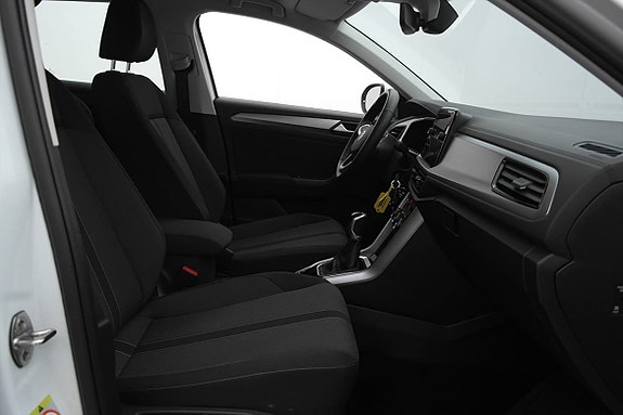 Volkswagen T-Roc 14 of 14