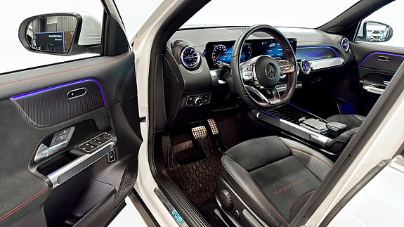 Mercedes-Benz EQB300 11 of 26