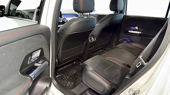 Mercedes-Benz EQB300 23 of 26