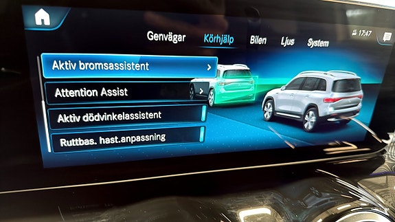 Mercedes-Benz EQB300 20 of 26