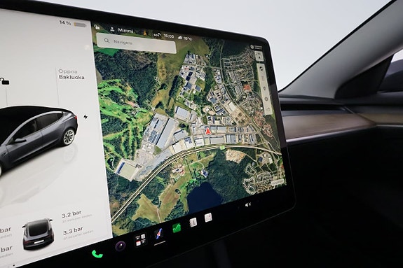 Tesla Model 3 24 of 30