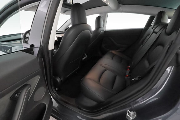 Tesla Model 3 19 of 30