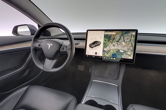 Tesla Model 3 15 of 30