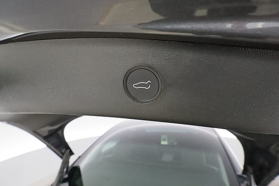 Tesla Model 3 10 of 30