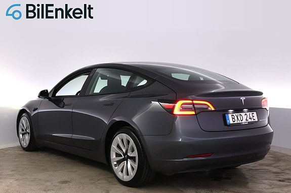 Tesla Model 3 6 of 30