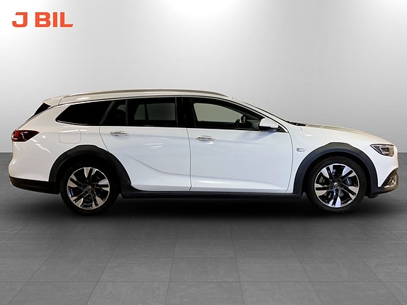 Opel Insignia Country Tourer 17 of 19