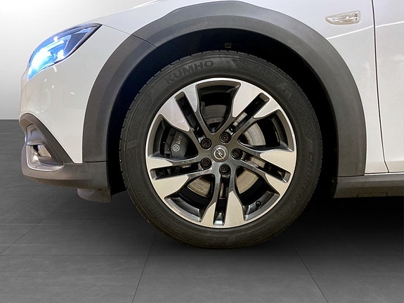 Opel Insignia Country Tourer 18 of 19