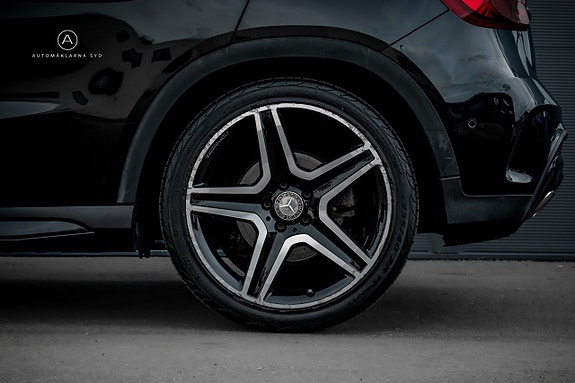 Mercedes-Benz GLA200 18 of 21