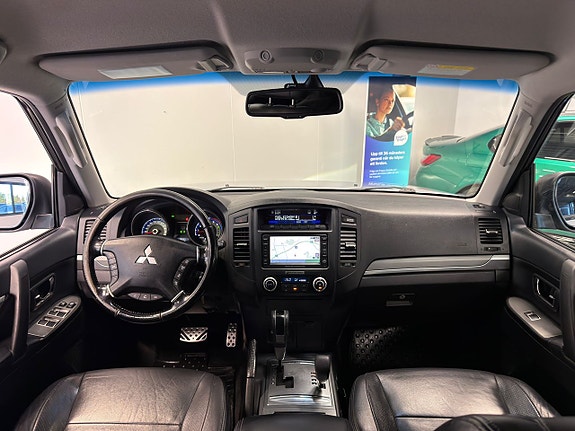 Mitsubishi Pajero 15 of 25