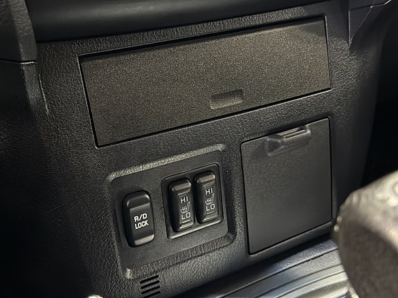 Mitsubishi Pajero 20 of 25
