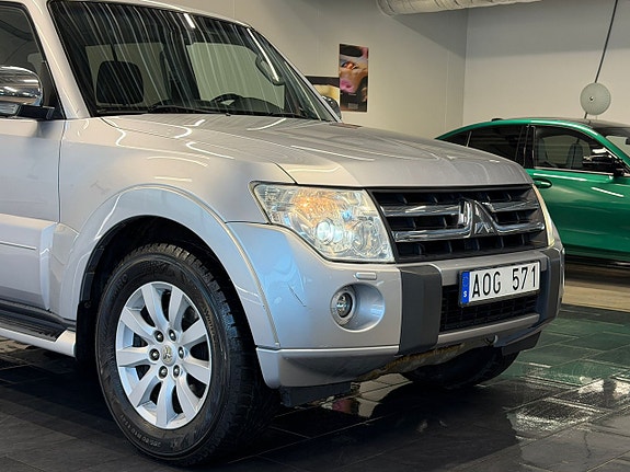 Mitsubishi Pajero 5 of 25