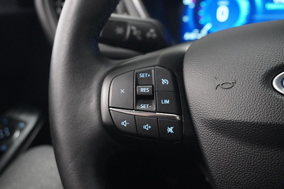Ford Kuga 11 of 14