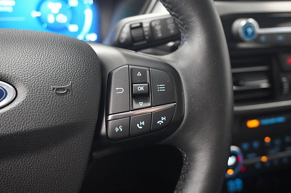 Ford Kuga 12 of 14