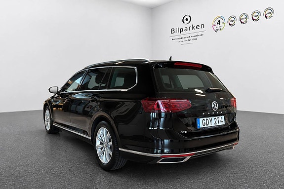Volkswagen Passat 3 of 20