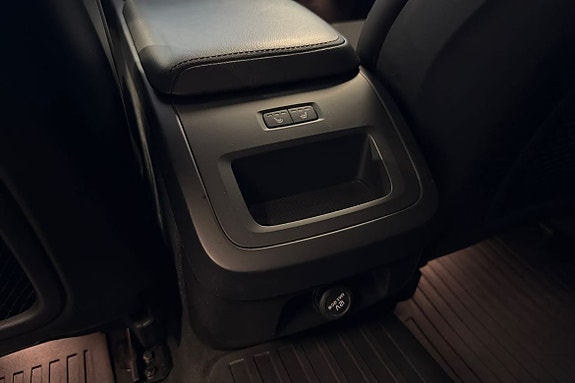 Volvo V60 Cross Country 26 of 27