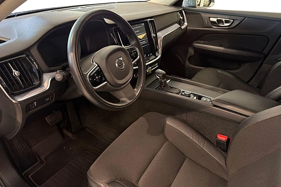 Volvo V60 Cross Country 14 of 27
