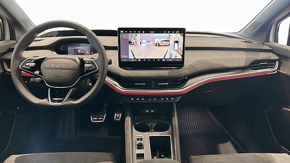 Skoda Enyaq RS 7 of 10