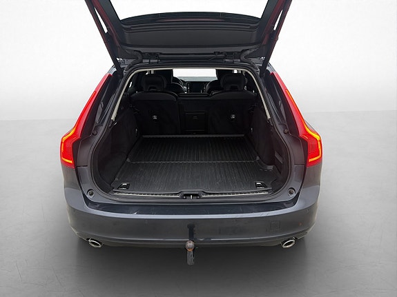 Volvo V90 27 of 30