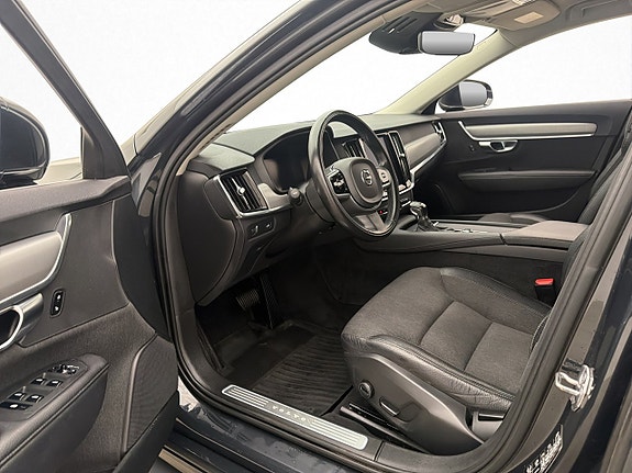 Volvo V90 11 of 30