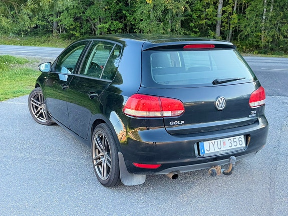 Volkswagen Golf VI 4 of 5