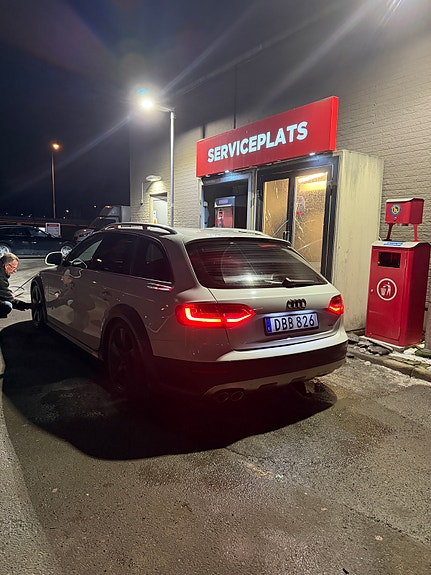 Audi A4 allroad 5 of 9