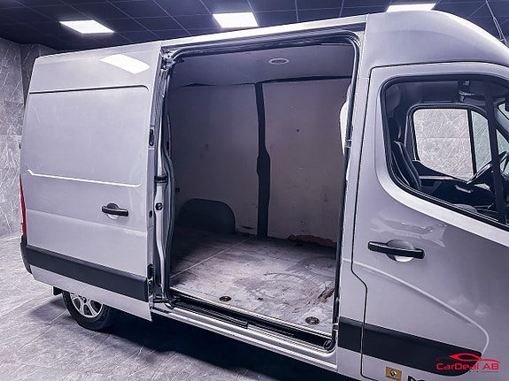 Renault Master 7 of 16