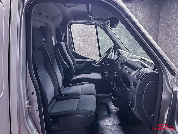 Renault Master 9 of 16