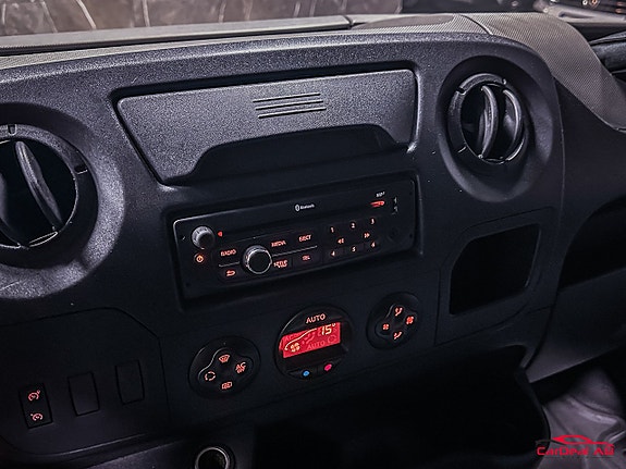 Renault Master 16 of 16