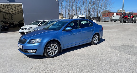 Skoda Octavia 3 of 6