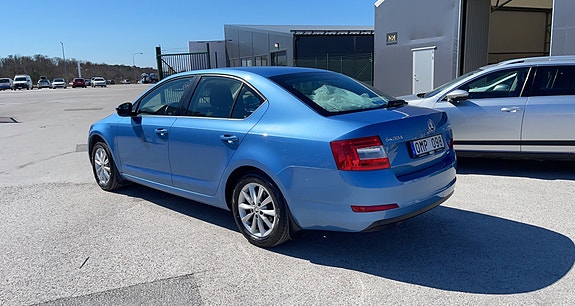 Skoda Octavia 4 of 6