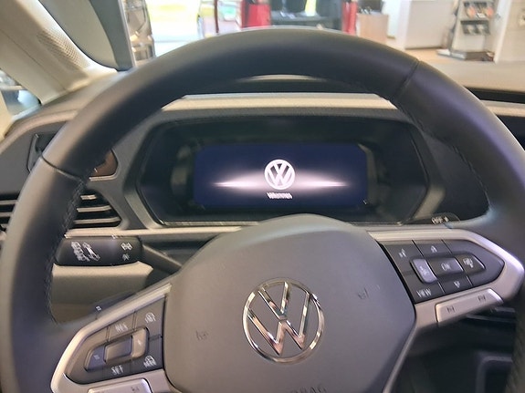 Volkswagen Caddy Maxi 7 of 10