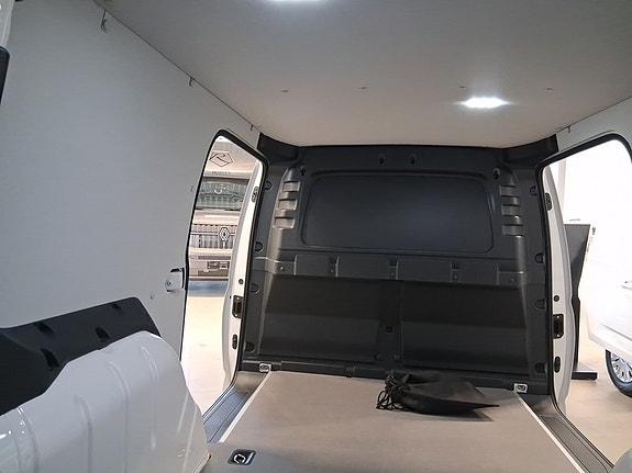 Volkswagen Caddy Maxi 10 of 10